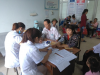 Trung tâm Y tế Tân Yên tổ chức đo huyết áp miễn phí cho người bệnh và người nhà người bệnh đến khám tại trung tâm